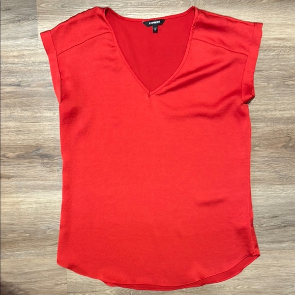 Express Vibrant Red V-Neck Blouse Tee Shirt LIKE NEW - Picture 2 of 6